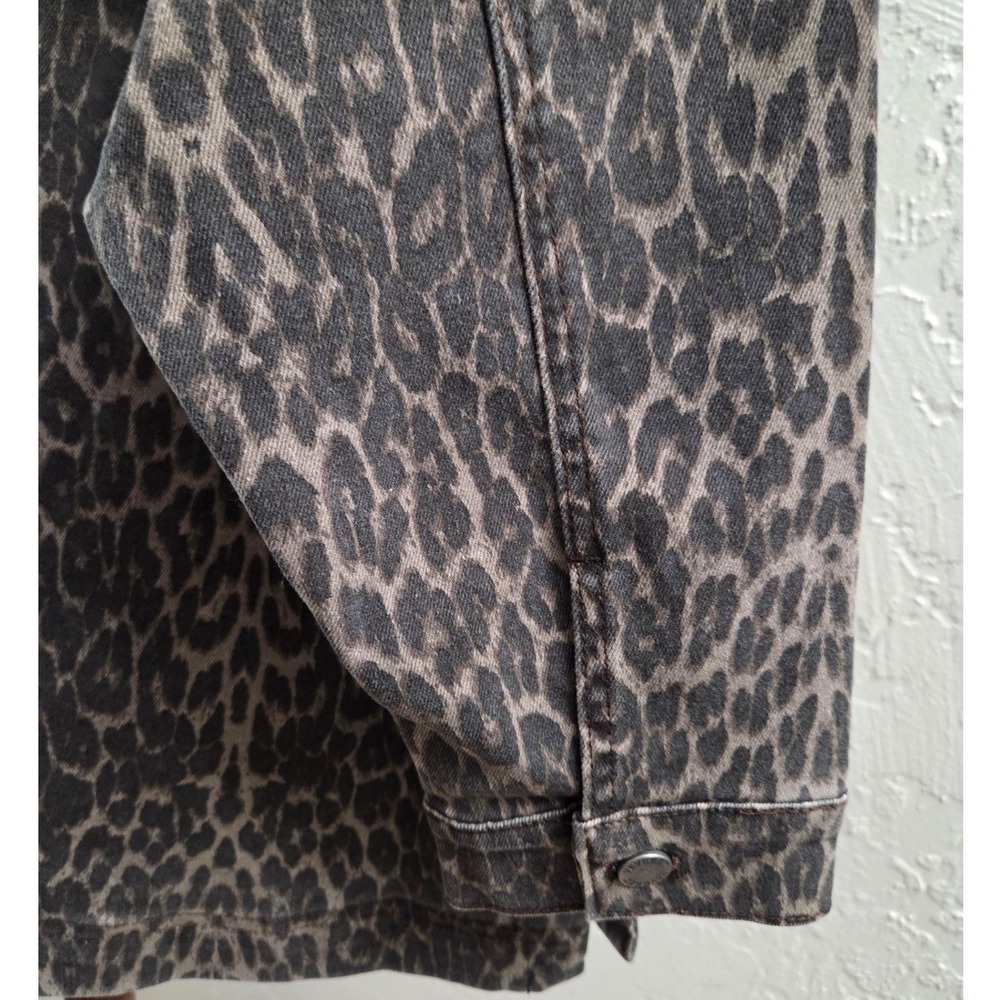 J190. Leopard Print Denim Jacket - Picture 5 of 5